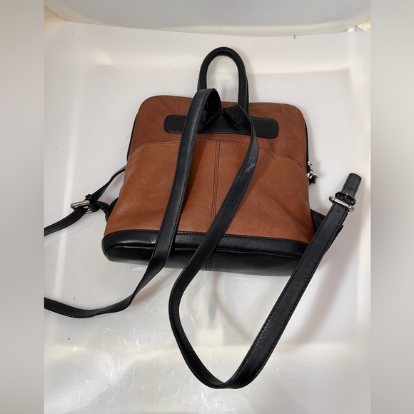 ili New York Small Backpack Toffee/Black - Picture 6 of 13